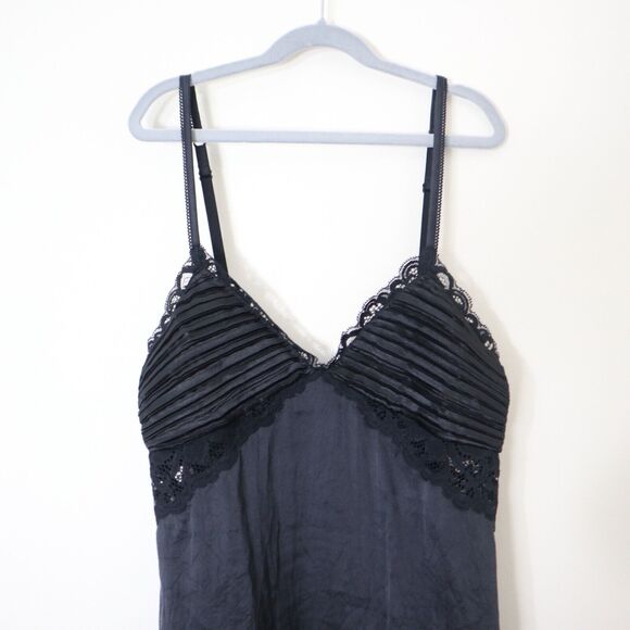 La Perla Size 2 US S Silk Blend Charmeuse Short Slip Nightie Ruched V Neck Lace - Picture 2 of 10